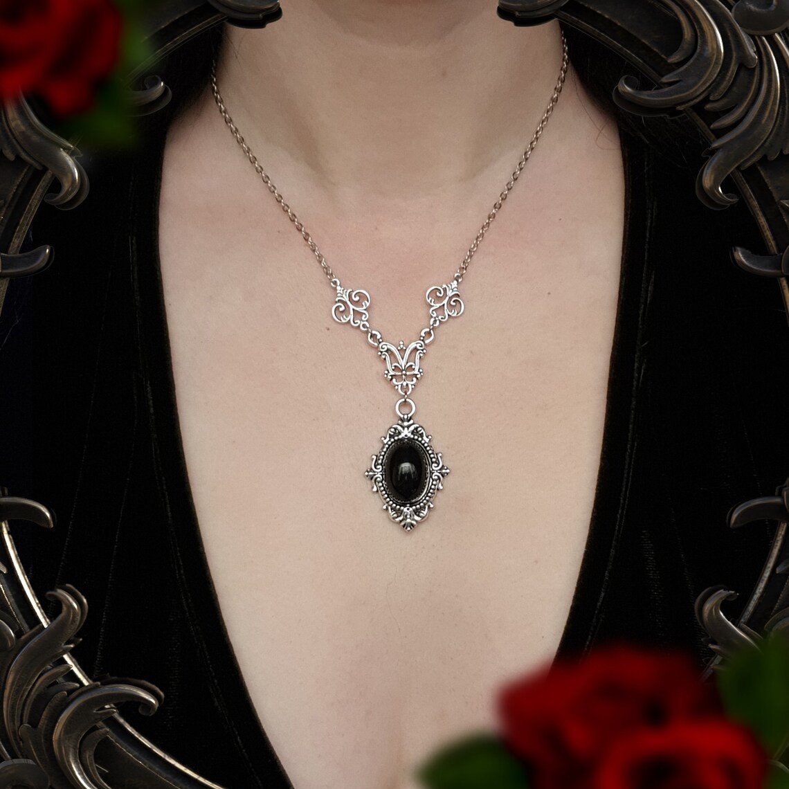 Vampire Cameo Necklace,Blood C - Men'S Vampire Accessories ulasan dan harga